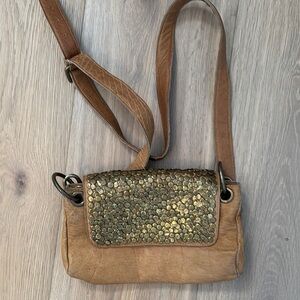 Monserat De Lucca Gold and Tan Crossbody Bag with Metallic Flap